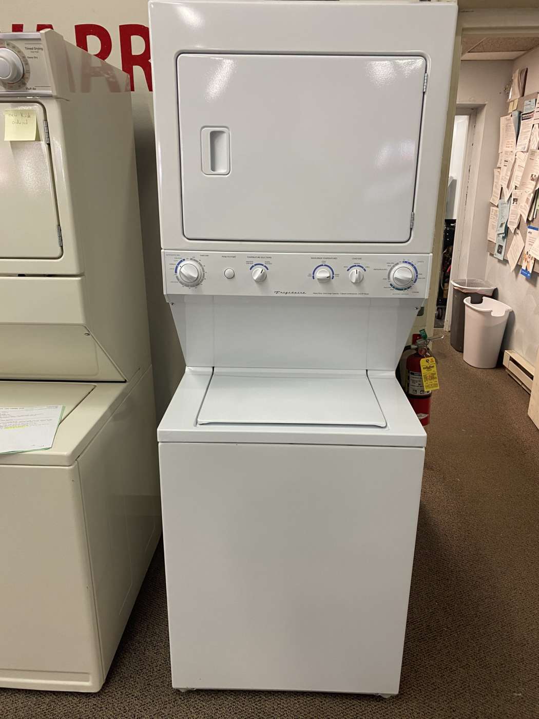 Reconditioned FRIGIDAIRE Laundry-Center / 2.7 Cu. Ft. Top-Load Washer & 5.7 Cu. Ft. Electric Dryer – White