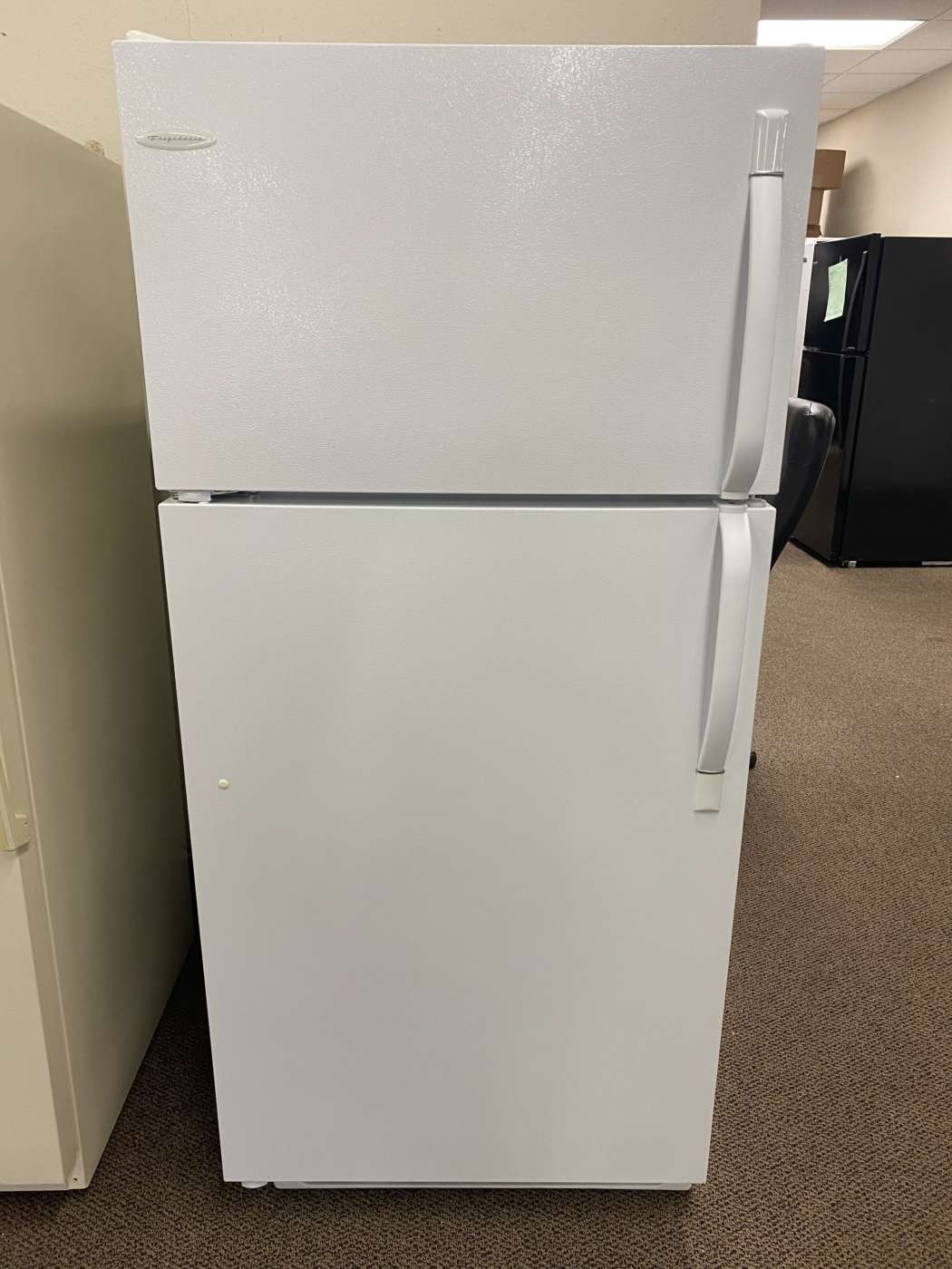 Reconditioned FRIGIDAIRE 18 Cu. Ft. Top-Freezer Refrigerator – White