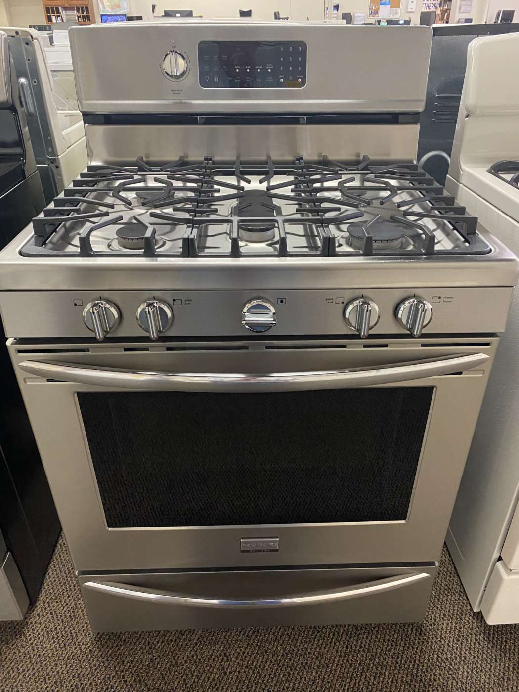 Reconditioned FRIGIDAIRE Self-Clean Convection-Oven GAS Range – Stainless