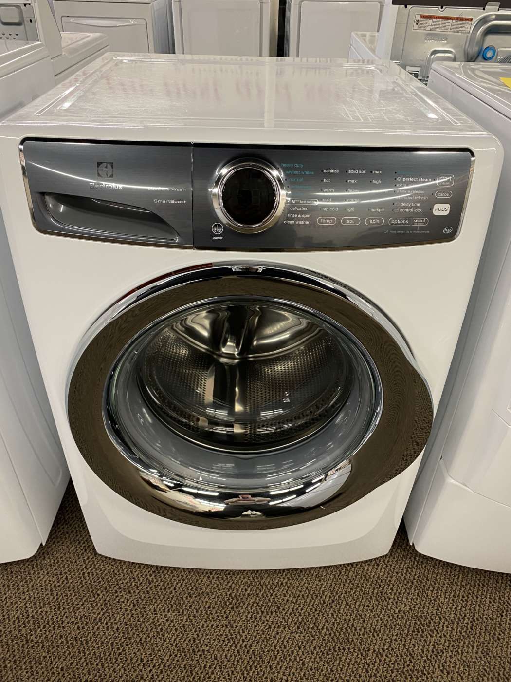 Reconditioned ELECTROLUX 4.4 Cu. Ft. Front-Load H/E Washer – White
