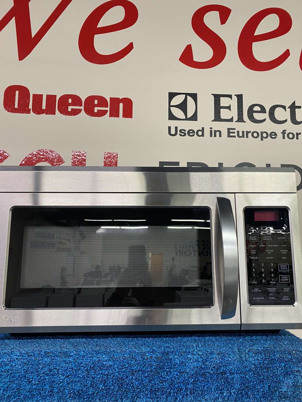Reconditioned LG 1.8 cu. ft. Stainless Steel Microwave