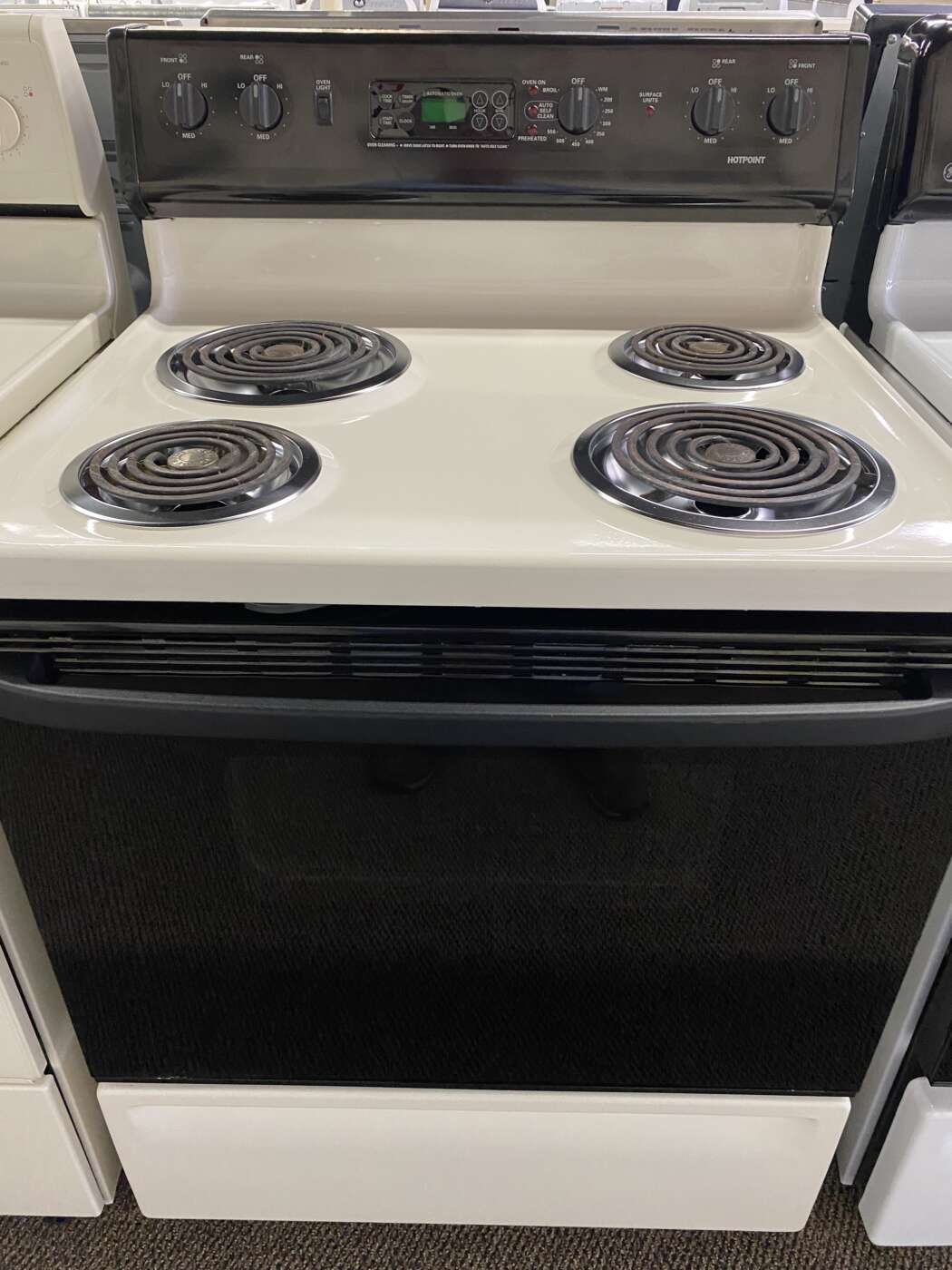 Reconditioned HOTPOINT SelfClean Electric Range Bisque Howie Voigt